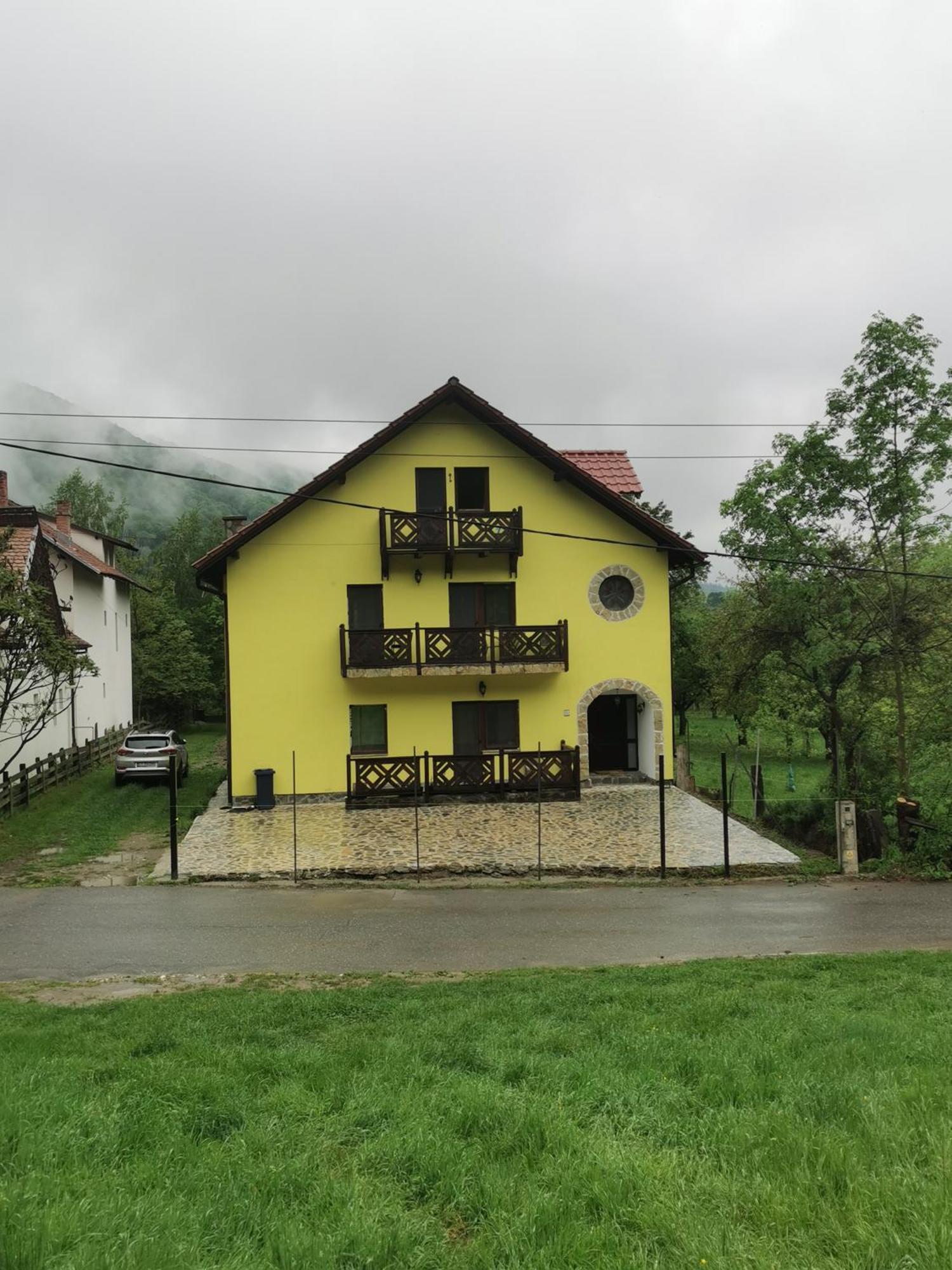 Yellow House Bran (Brasov) Exterior foto